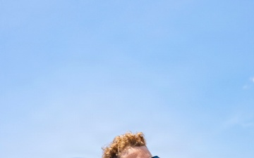 Crossing Arenas: Matthew Tkachuk Visits the F-22 Raptor Demonstration Team