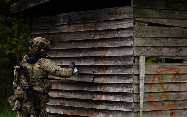 Stronger, smarter, sharper: Incirlik Airmen elevate tactical skills through European EOD exercise