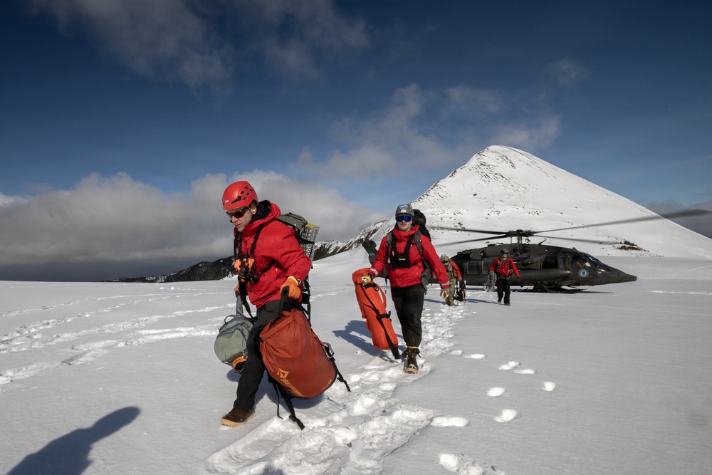Alaska Air and Army National Guardsmen partner with Coast Guard and civilian rescue personnel during SAREX 2026