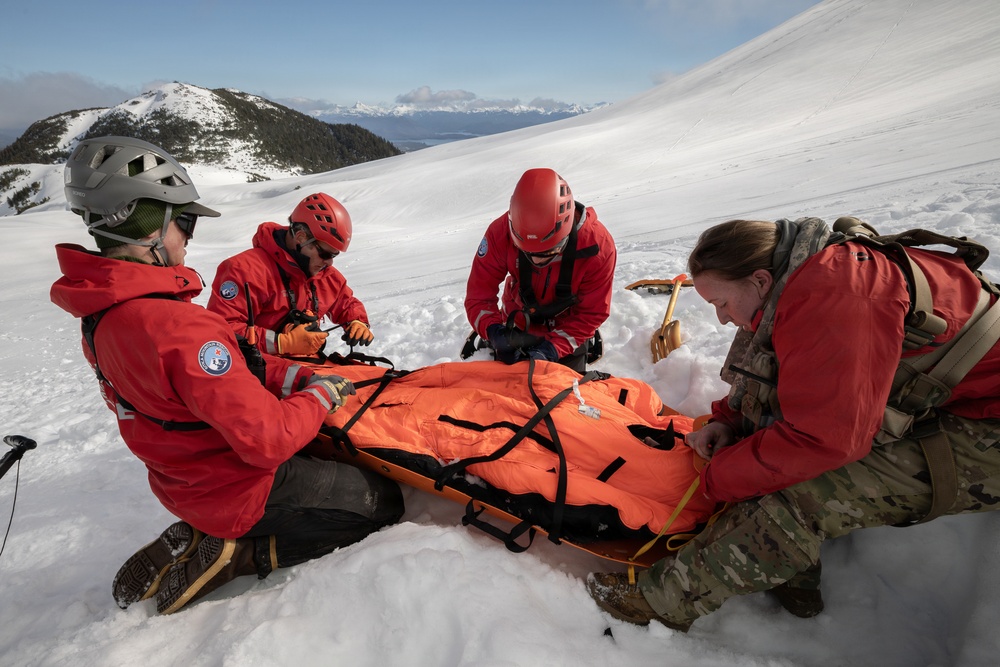 Alaska Air and Army National Guardsmen partner with Coast Guard and civilian rescue personnel during SAREX 2026