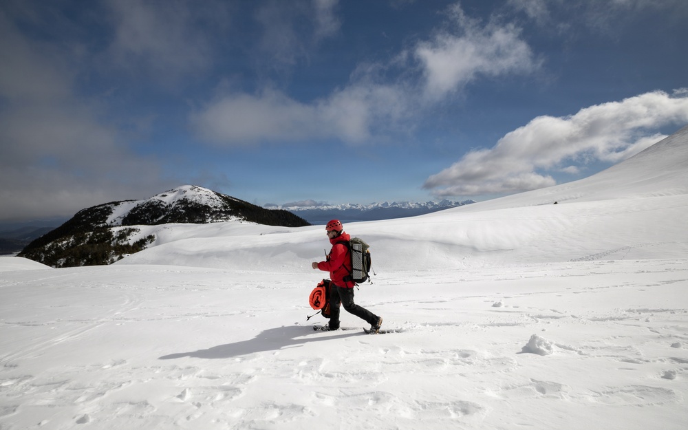 Alaska Air and Army National Guardsmen partner with Coast Guard and civilian rescue personnel during SAREX 2026