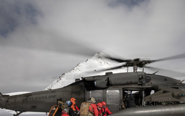 Alaska Air and Army National Guardsmen partner with Coast Guard and civilian rescue personnel during SAREX 2026