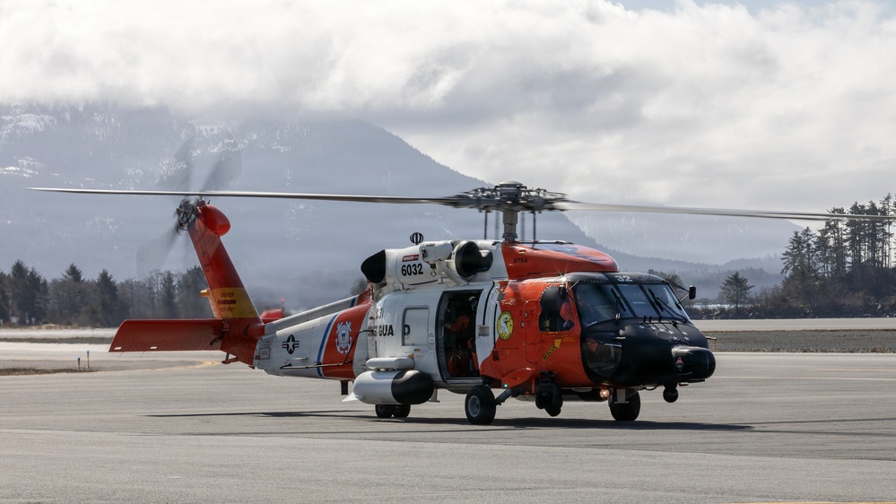 Alaska Air and Army National Guardsmen partner with Coast Guard and civilian rescue personnel during SAREX 2026