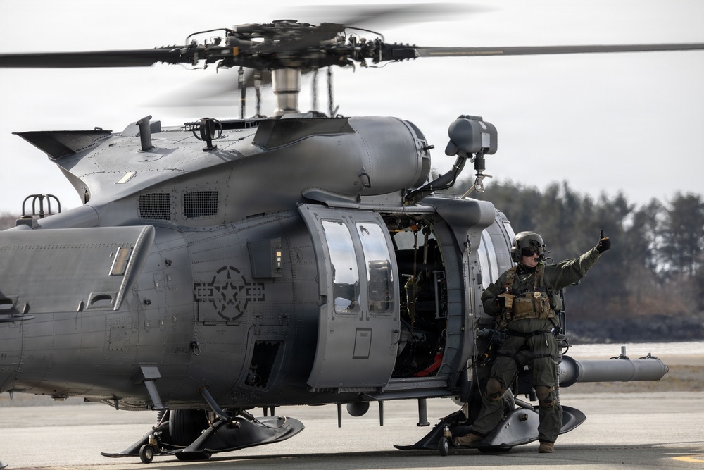 Alaska Air and Army National Guardsmen partner with Coast Guard and civilian rescue personnel during SAREX 2026