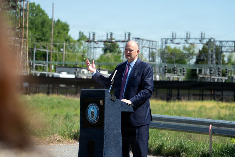 U.S. Army Corps of Engineers attends Woodley Road ceremonial groundbreakign