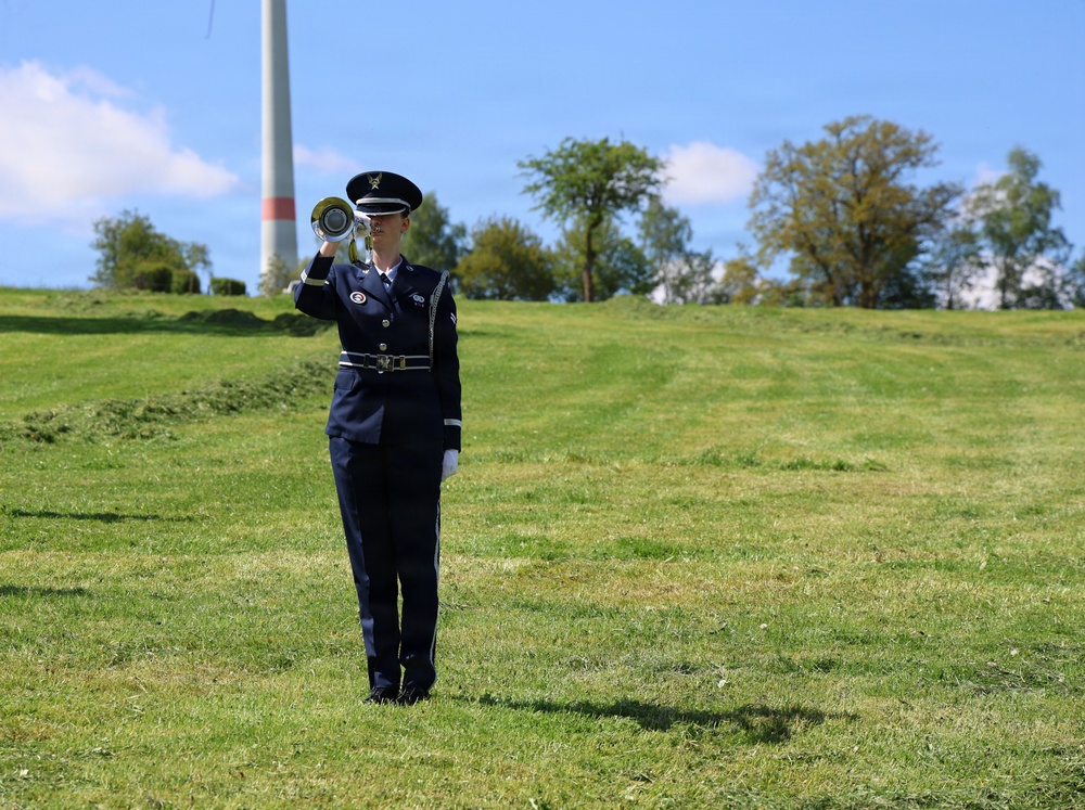 A Debt of Honor: US Colonel Pays Tribute to 11 African American Soldiers Massacred During World War II