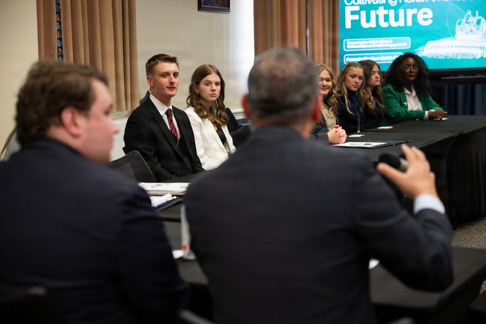 4-H'ers brief some USDA leadership during the 2026 National 4-H Conference April 10-15, 2026