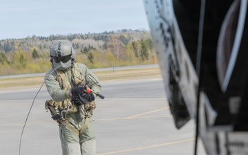 1-214th Arrives to Saber Strike