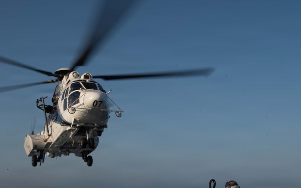Pinckney Conducts a Vertical Replenishment