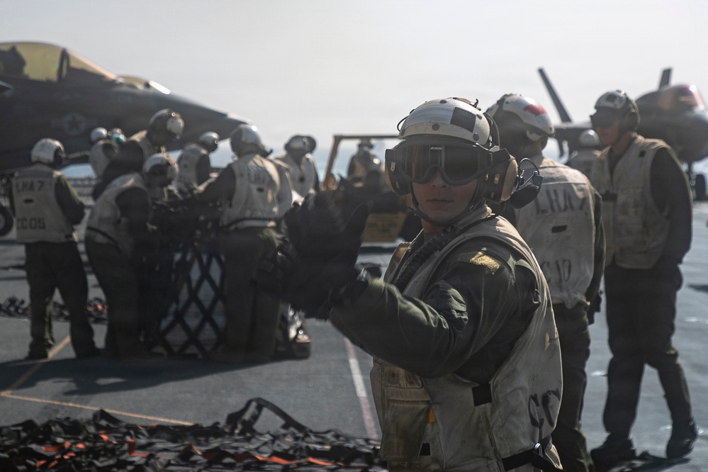 USS Tripoli Vertical Replenishment