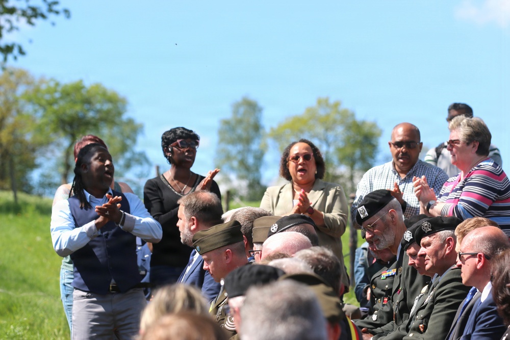 A Debt of Honor: US Colonel Pays Tribute to 11 African American Soldiers Massacred During World War II