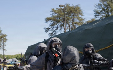Decontamination Training at Guardian Response 26