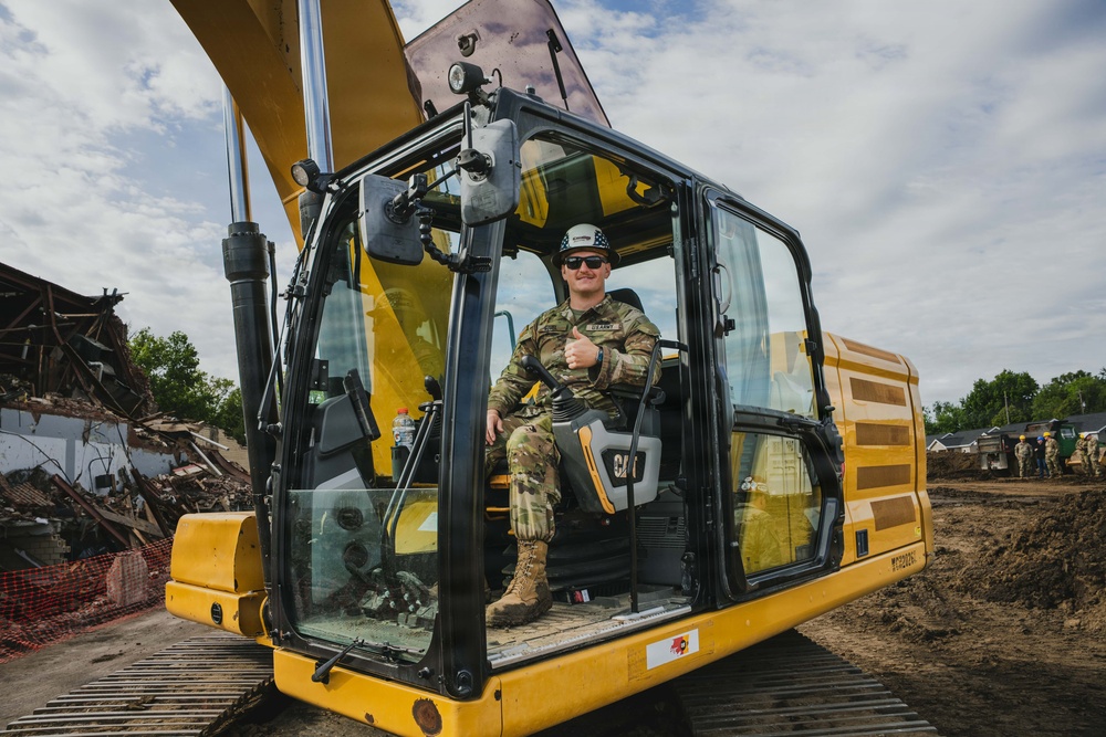 Hoosier Guardsmen Partner with Local Community for IRT Demolition Project