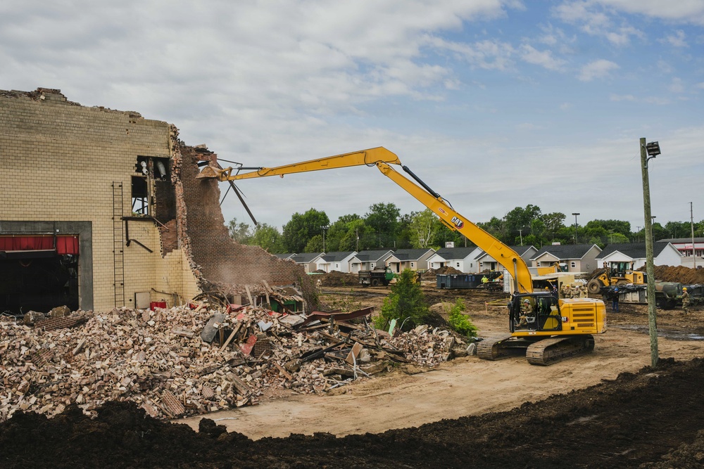 Hoosier Guardsmen Partner with Local Community for IRT Demolition Project