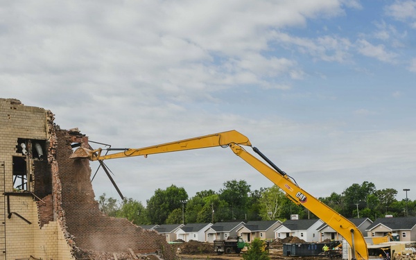 Hoosier Guardsmen Partner with Local Community for IRT Demolition Project