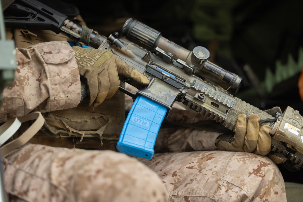 1st Battalion, 8th Marines Conducts MOUT Training