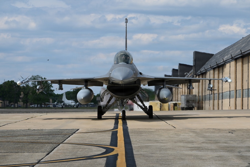 CJCS Gen. Dan Caine pilots F-16 at Andrews