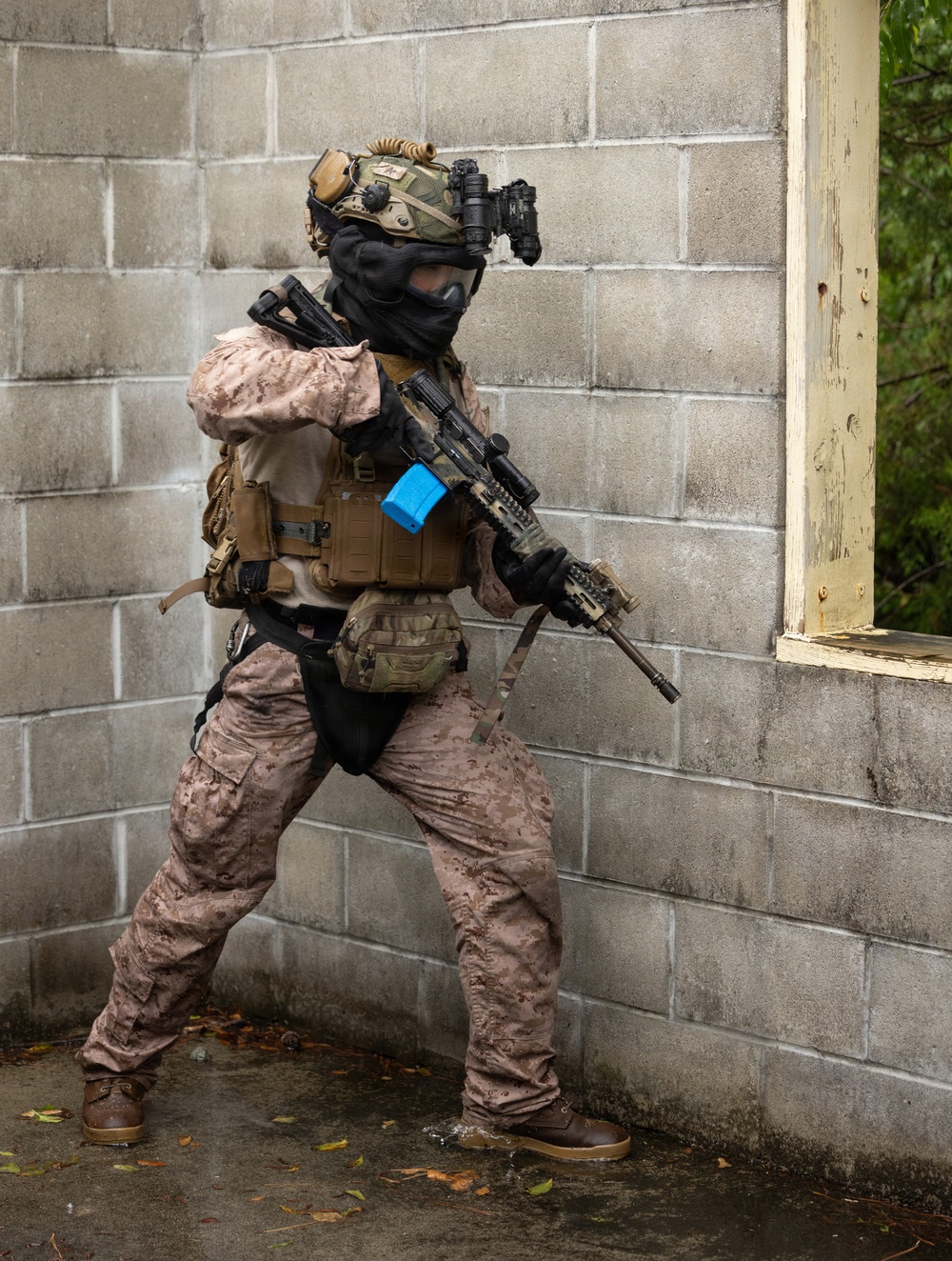 1st Battalion, 8th Marines Conducts MOUT Training