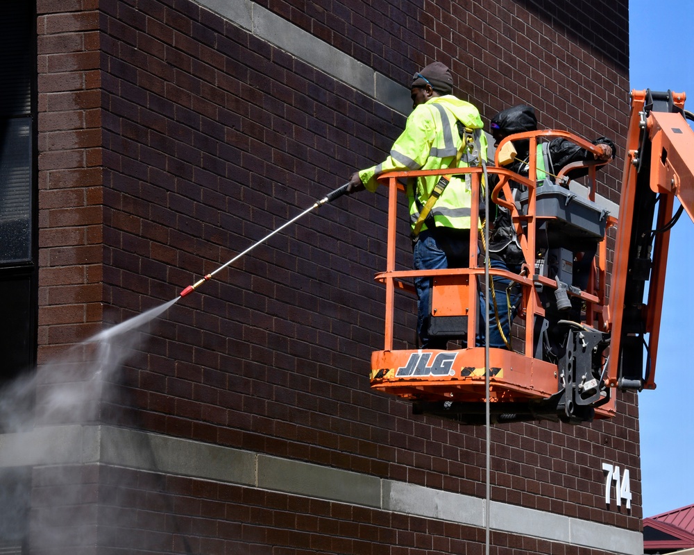 Fort Stewart Barracks Pressure Washing