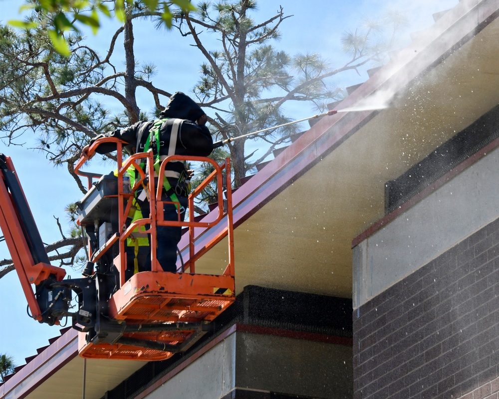 Fort Stewart Barracks Pressure Washing