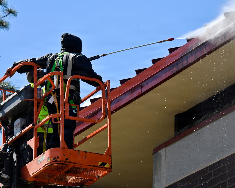 Fort Stewart Barracks Pressure Washing