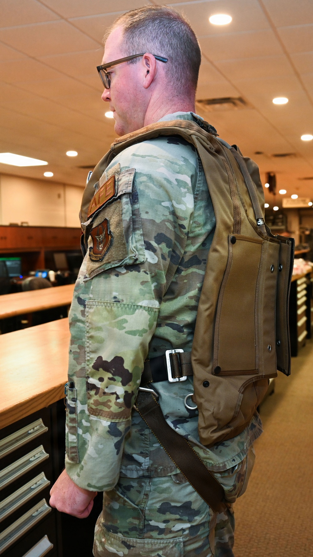 307th Bomb Wing introduces upgraded parachute system to enhance aircrew readiness