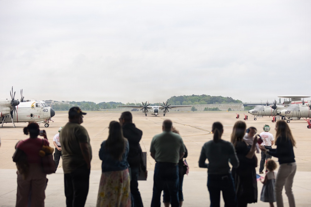 VRC-40 Returns from Deployment