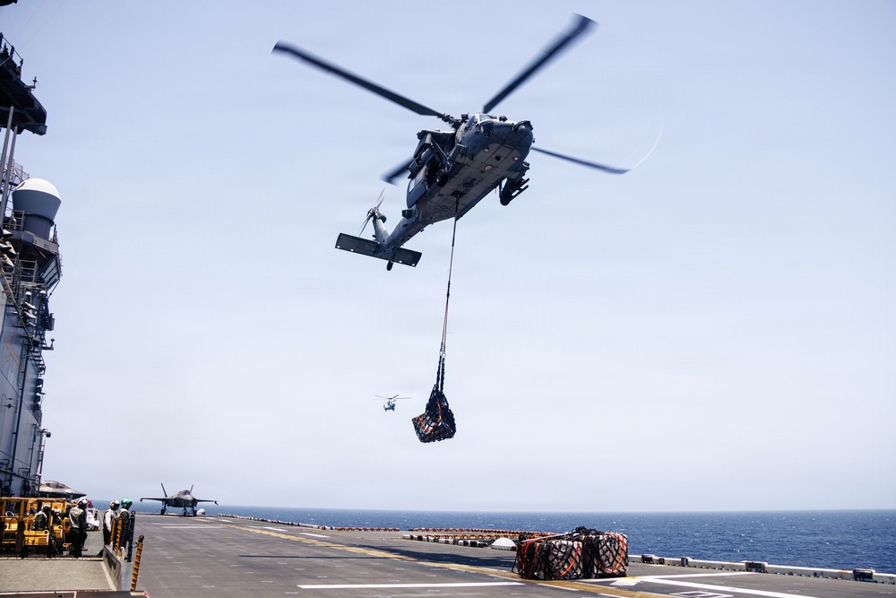 31st MEU | Vertical Replenishment aboard USS Tripoli (LHA 7)