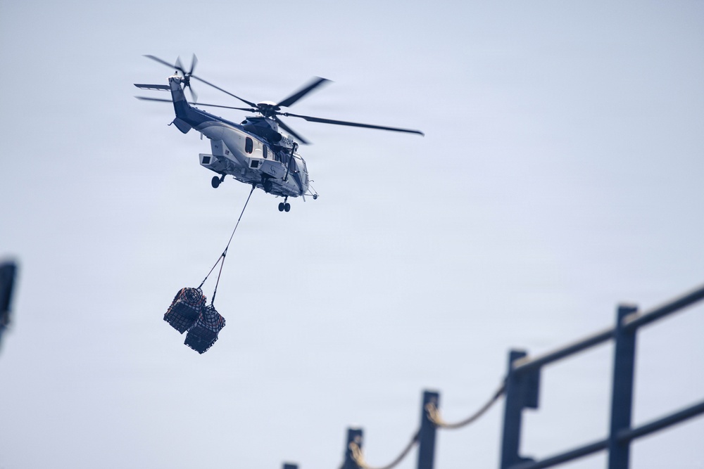 31st MEU | Vertical Replenishment aboard USS Tripoli (LHA 7)