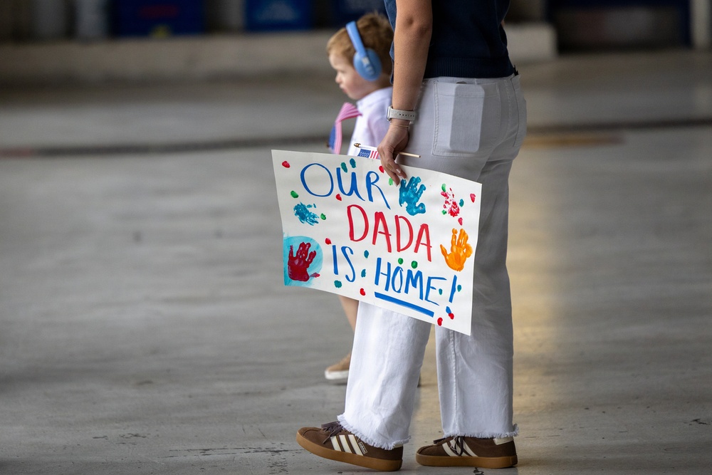 Carrier Air Wing (CVW) 8 Returns Following 11-Month Deployment