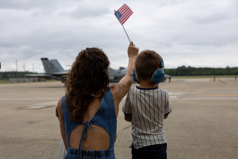 Carrier Air Wing (CVW) 8 Returns Following 11-Month Deployment
