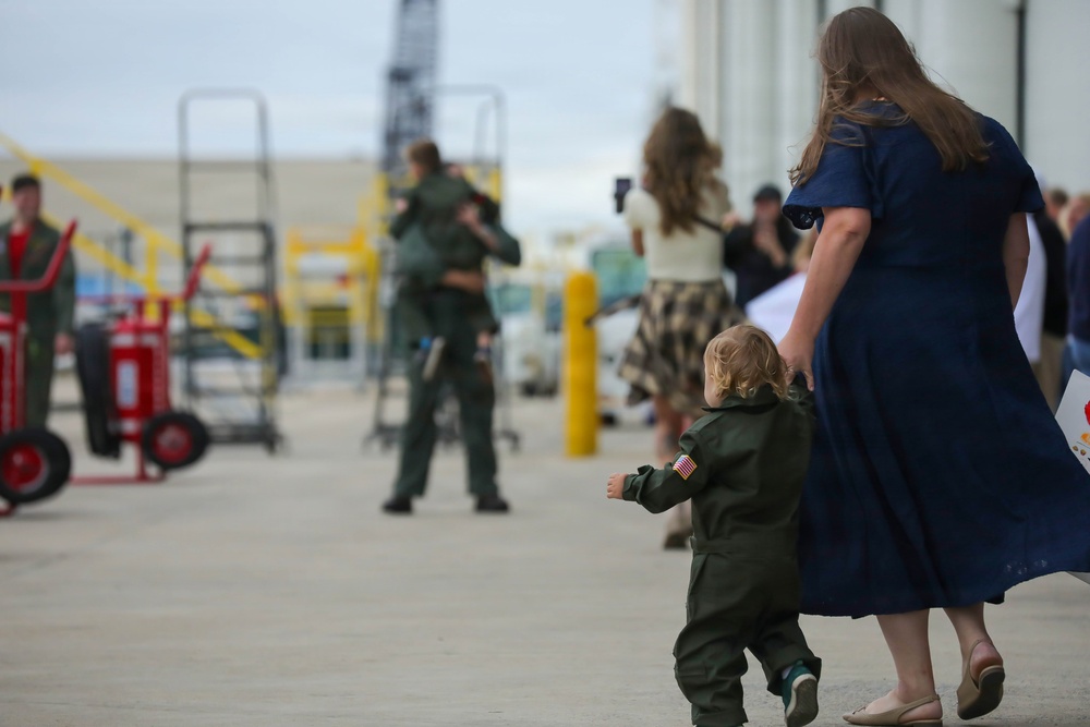 VAW-124 Homecoming