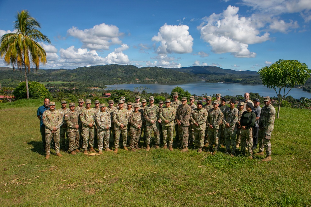 New host, high jungle maneuvers focus for Western Hemisphere Command infantry exercise Southern Vanguard
