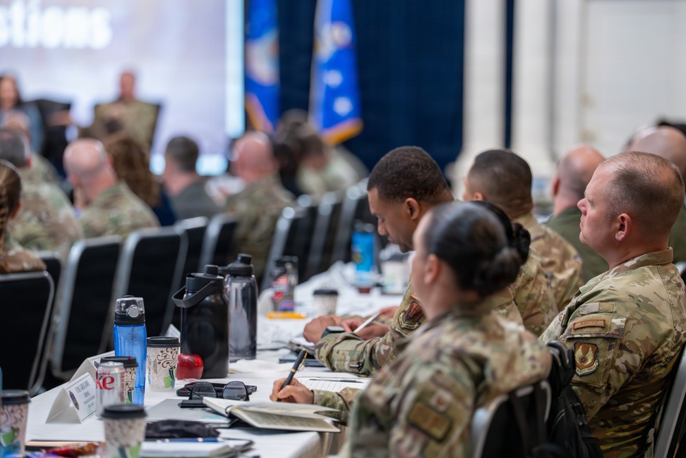 CSAF and CMSAF speak to future command teams