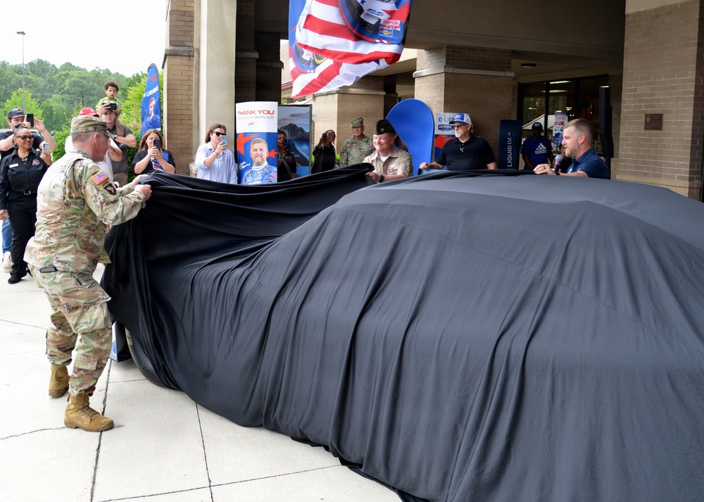 Fort Bragg Hosts Justin Allgaier for Commissary Branded Car Reveal