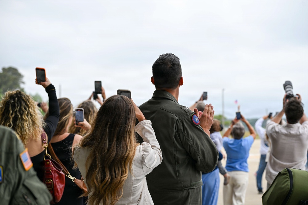 Carrier Air Wing (CVW) 8 Returns Following 11-Month Deployment