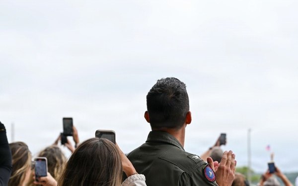 Carrier Air Wing (CVW) 8 Returns Following 11-Month Deployment