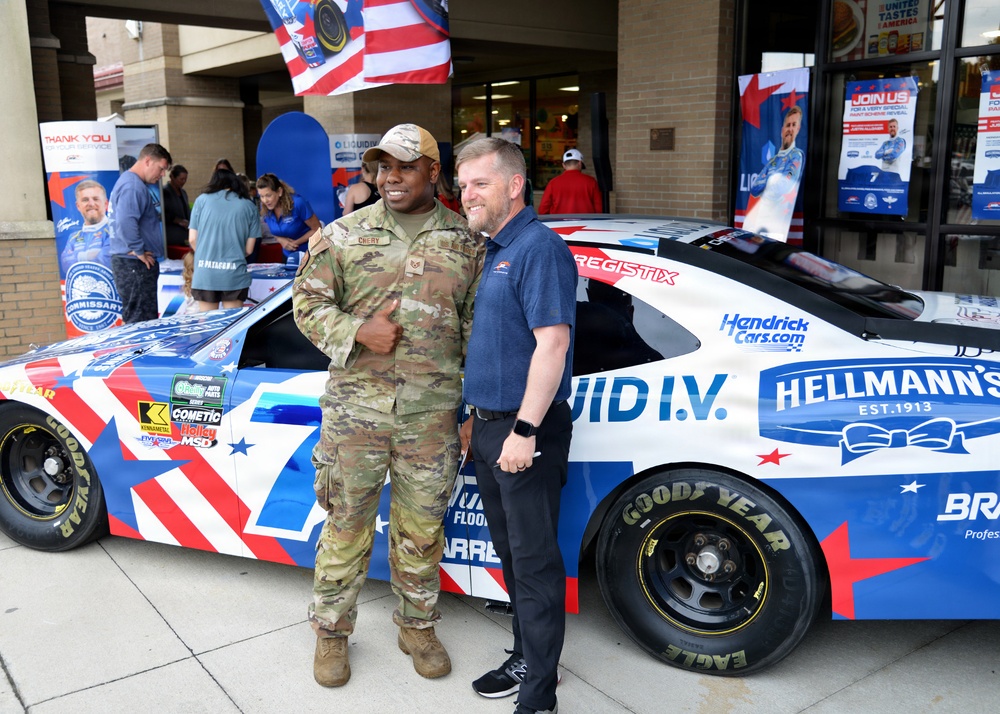 Fort Bragg Hosts Justin Allgaier for Commissary Branded Car Reveal