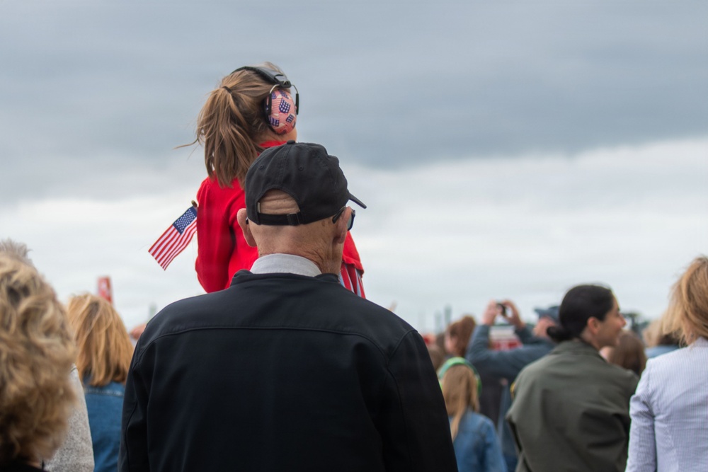 Carrier Air Wing (CVW) 8 Returns Following 11-Month Deployment