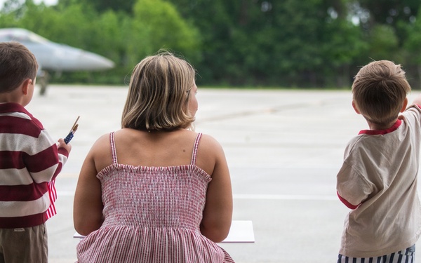 Carrier Air Wing (CVW) 8 Returns Following 11-Month Deployment