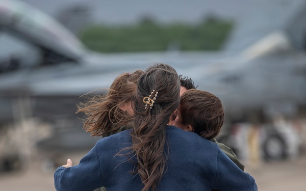 CVW-8 Returns Home Following Eleven-Month Deployment
