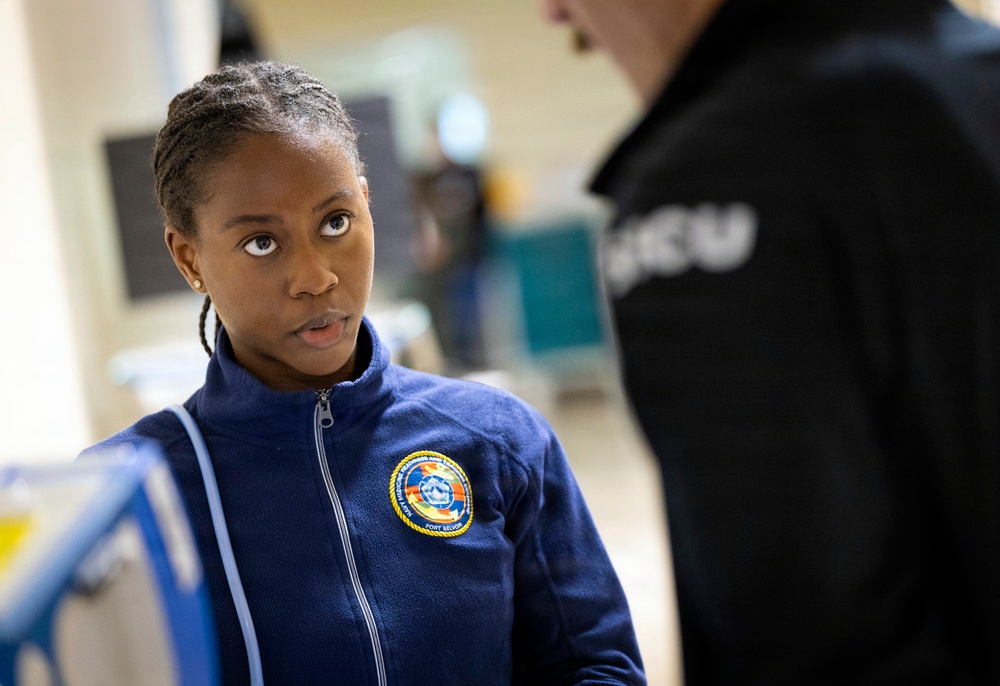 Walter Reed Launches First Navy-Wide Critical Care Nursing Course