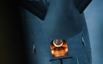 A-10 gets refueled