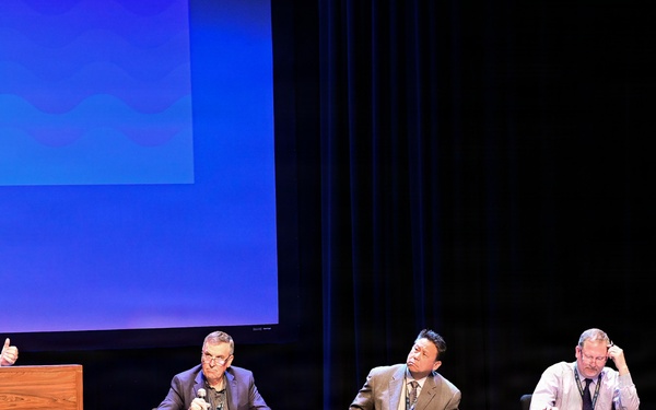 Navy, Private Sector Build Working Relationships at Ventura Defense Industry Forum