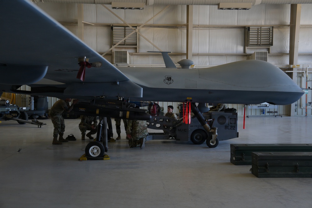 25th AMXS Airmen compete in Load Crew of the Quarter Competition