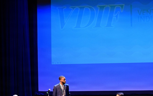 Navy, Private Sector Build Working Relationships at Ventura Defense Industry Forum
