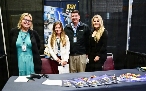 Navy, Private Sector Build Working Relationships at Ventura Defense Industry Forum