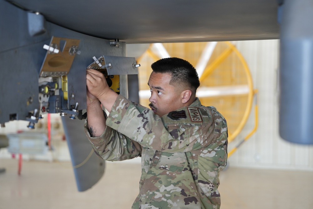 25th AMXS Airmen compete in Load Crew of the Quarter Competition