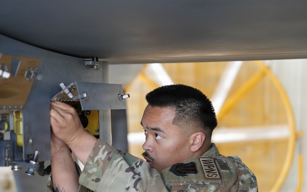 25th AMXS Airmen compete in Load Crew of the Quarter Competition