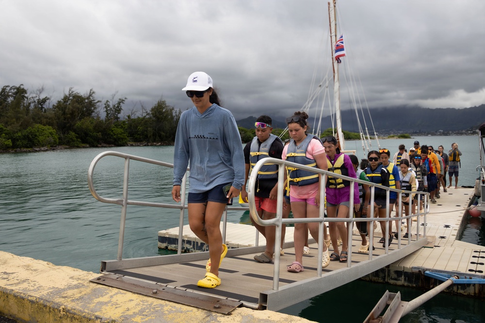 Students with the Kānehūnāmoku Voyaging Academy visit MCBH